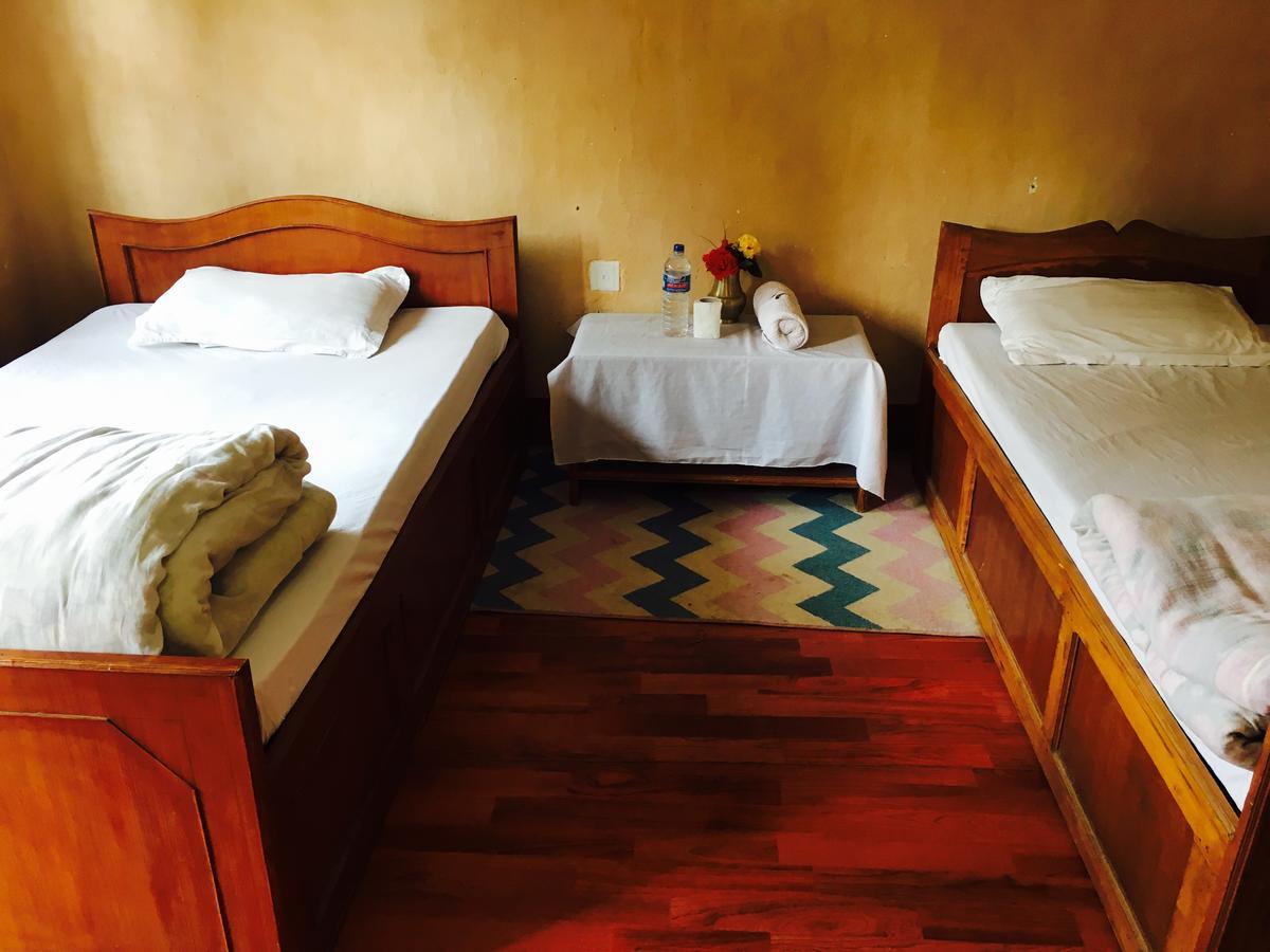 Shrestha Hotel & Restaurant Бандипур Екстериор снимка