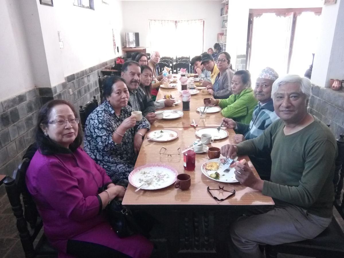 Shrestha Hotel & Restaurant Бандипур Екстериор снимка